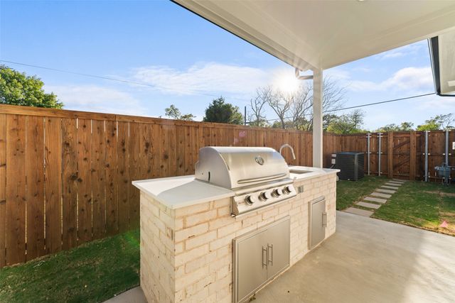 2315 S Vernon Avenue, Dallas, TX 75224