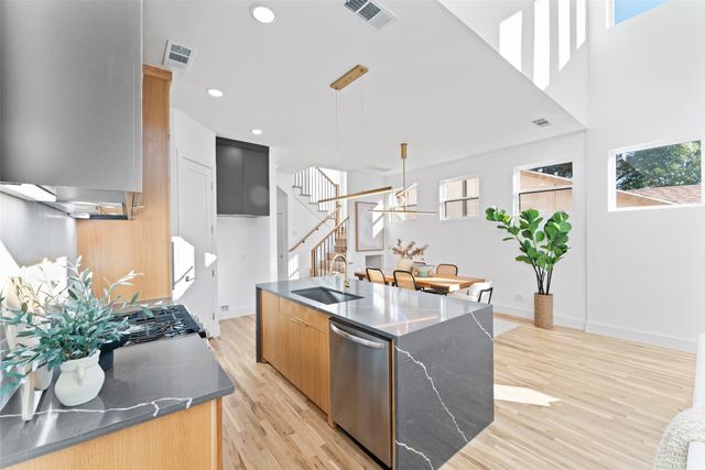 2315 S Vernon Avenue, Dallas, TX 75224