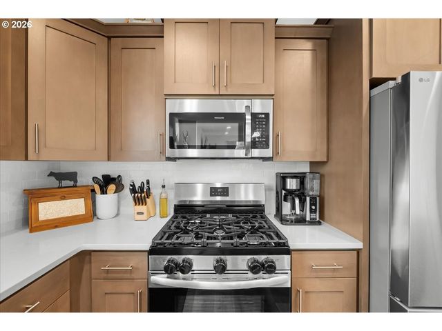 1857 N MILLICAN CREEK St, Lafayette, OR 97127