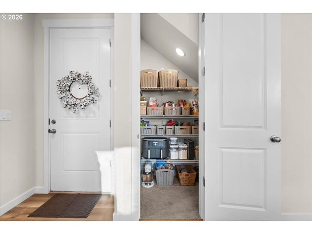 1857 N MILLICAN CREEK St, Lafayette, OR 97127