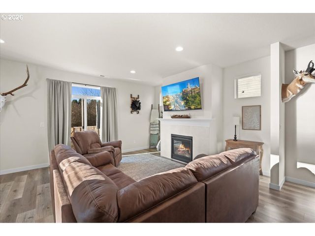 1857 N MILLICAN CREEK St, Lafayette, OR 97127
