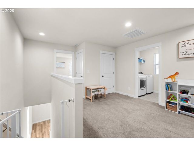 1857 N MILLICAN CREEK St, Lafayette, OR 97127