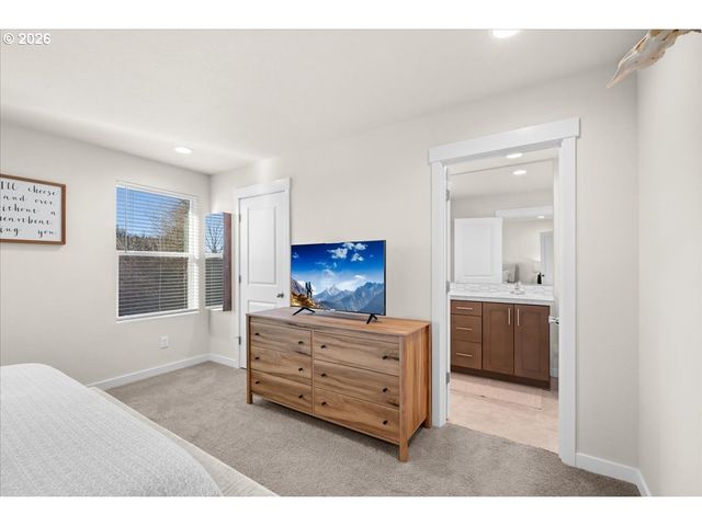 1857 N MILLICAN CREEK St, Lafayette, OR 97127