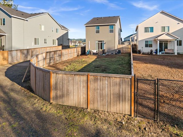 1857 N MILLICAN CREEK St, Lafayette, OR 97127