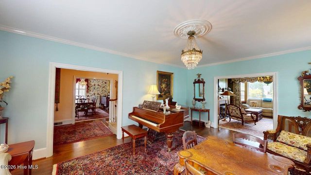 206 W James Street, Mount Olive, NC 28365