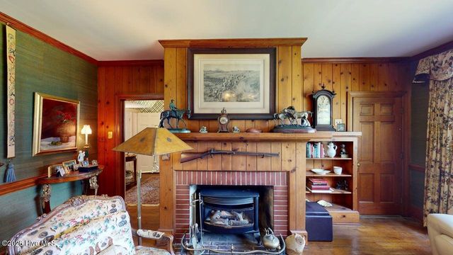206 W James Street, Mount Olive, NC 28365