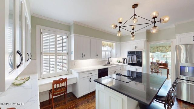 206 W James Street, Mount Olive, NC 28365