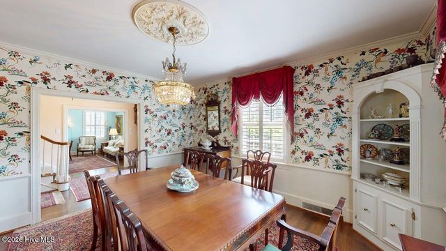 206 W James Street, Mount Olive, NC 28365