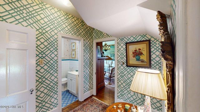 206 W James Street, Mount Olive, NC 28365