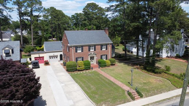 206 W James Street, Mount Olive, NC 28365