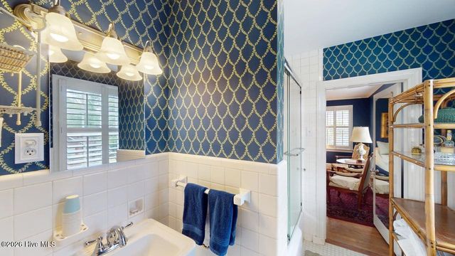 206 W James Street, Mount Olive, NC 28365