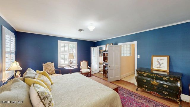 206 W James Street, Mount Olive, NC 28365