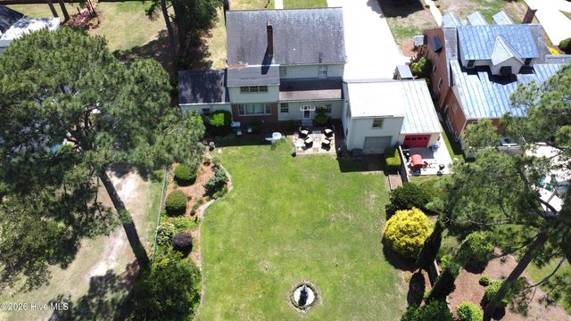206 W James Street, Mount Olive, NC 28365