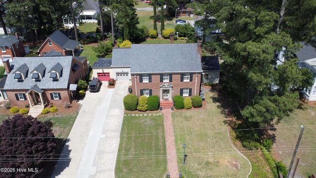 206 W James Street, Mount Olive, NC 28365