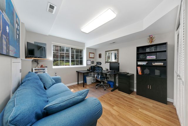 1409 S Fairfield Avenue, Lombard, IL 60148