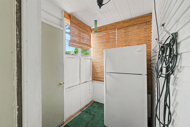 712 S 5th St, Salina, KS 67401