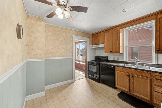 712 S 5th St, Salina, KS 67401