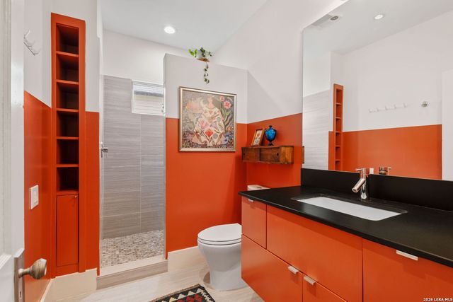 606 E Guenther, San Antonio, TX 78210