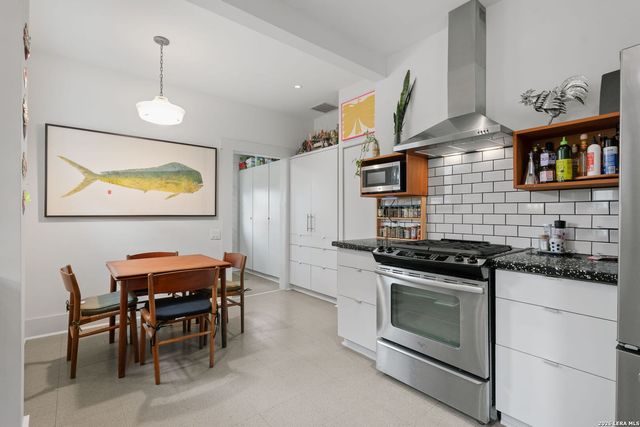 606 E Guenther, San Antonio, TX 78210