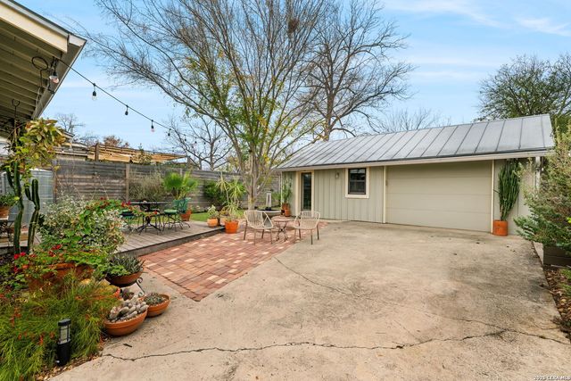 606 E Guenther, San Antonio, TX 78210