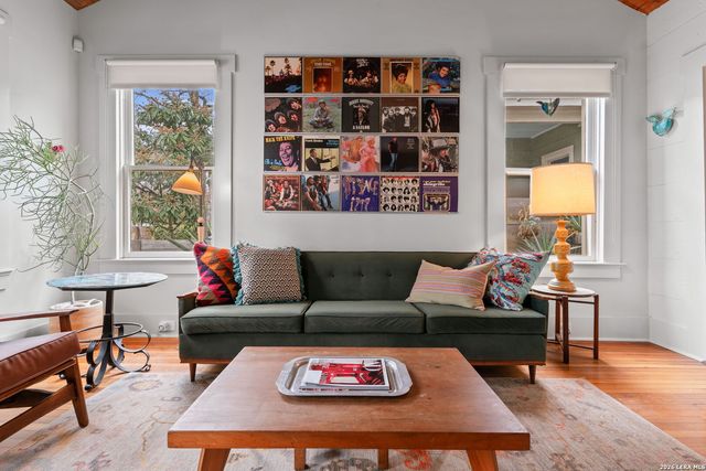 606 E Guenther, San Antonio, TX 78210