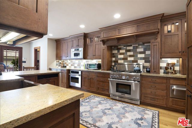 531 N June Street, Los Angeles, CA 90004