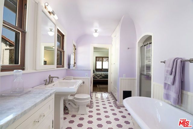 531 N June Street, Los Angeles, CA 90004