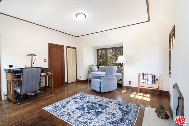 531 N June Street, Los Angeles, CA 90004