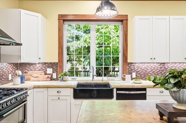 1487 Smith Rd, Yuba City, CA 95993