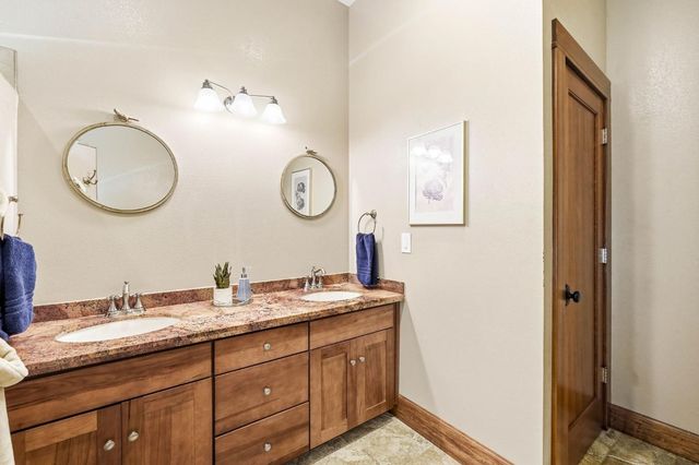 1487 Smith Rd, Yuba City, CA 95993