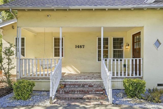 1487 Smith Rd, Yuba City, CA 95993