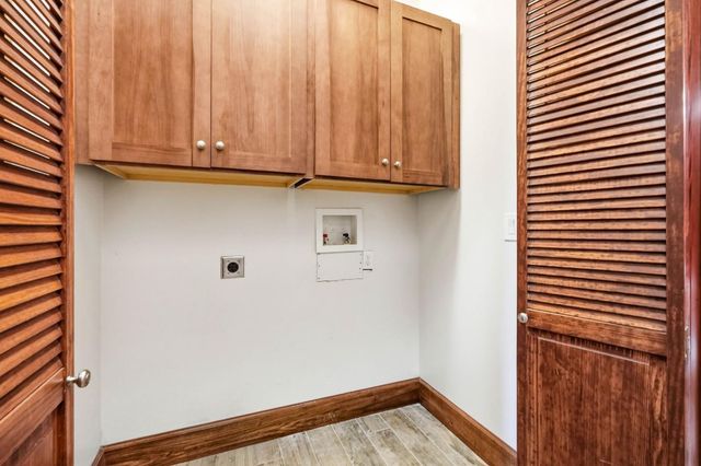 1487 Smith Rd, Yuba City, CA 95993
