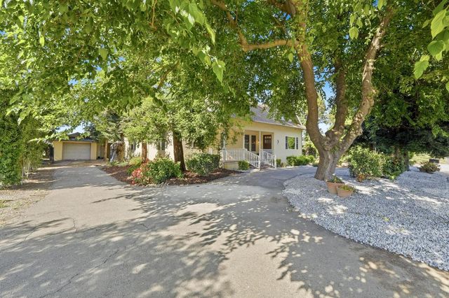 1487 Smith Rd, Yuba City, CA 95993