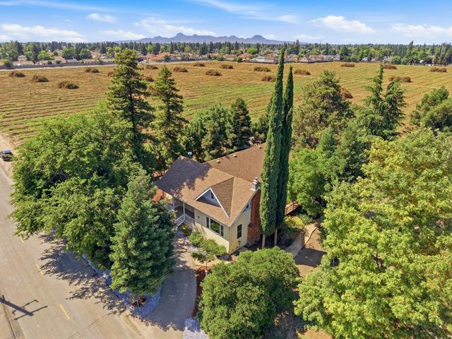 1487 Smith Rd, Yuba City, CA 95993