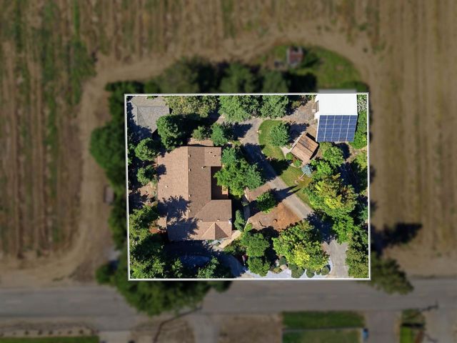 1487 Smith Rd, Yuba City, CA 95993