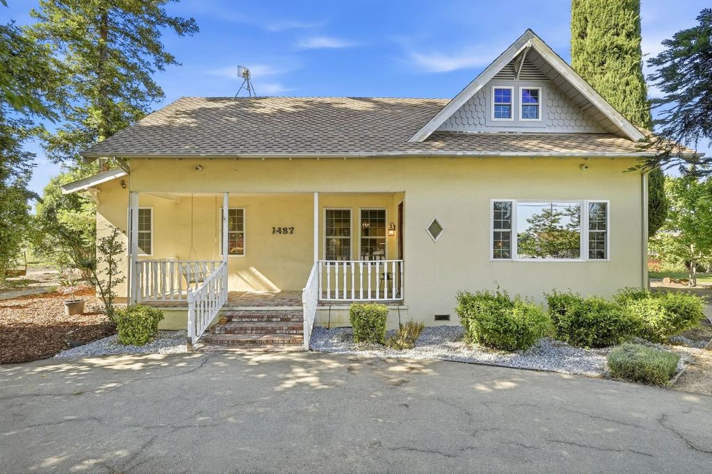 1487 Smith Rd, Yuba City, CA 95993