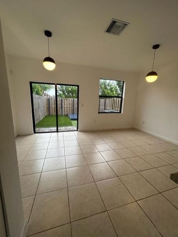 20623 NE 7th Place, North Miami Beach, FL 33179