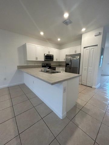 20623 NE 7th Place, North Miami Beach, FL 33179