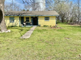 603 E Chickasaw Street, Marietta, OK 73448