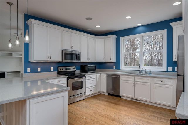 417 Diamond Creek Road, Mankato, MN 56001