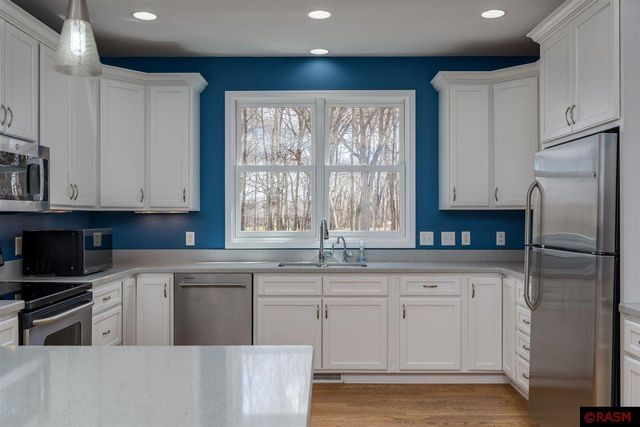 417 Diamond Creek Road, Mankato, MN 56001