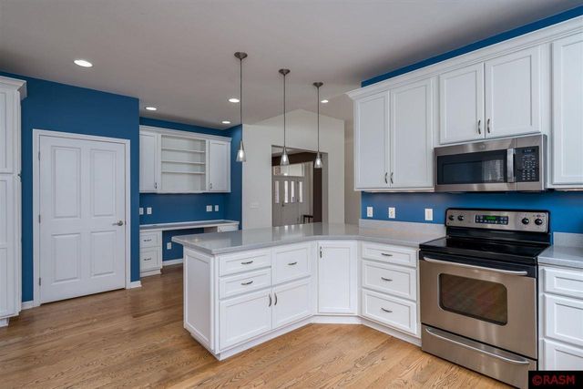 417 Diamond Creek Road, Mankato, MN 56001