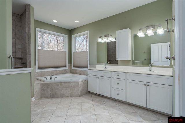 417 Diamond Creek Road, Mankato, MN 56001
