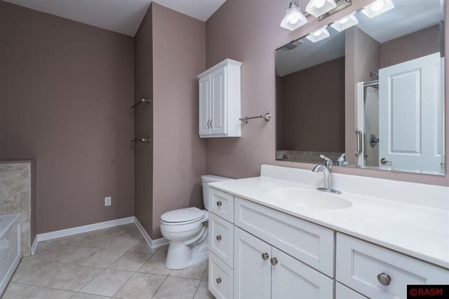 417 Diamond Creek Road, Mankato, MN 56001