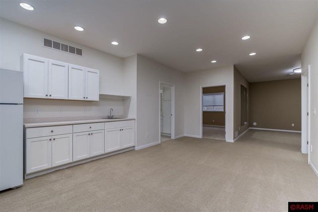 417 Diamond Creek Road, Mankato, MN 56001