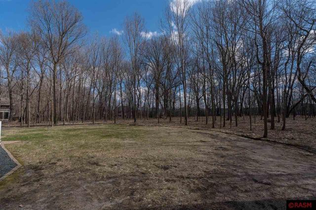 417 Diamond Creek Road, Mankato, MN 56001