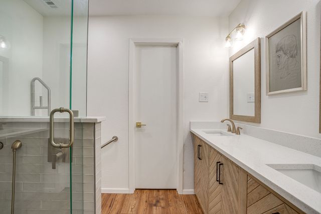 4517 Hildring Drive E, Fort Worth, TX 76109