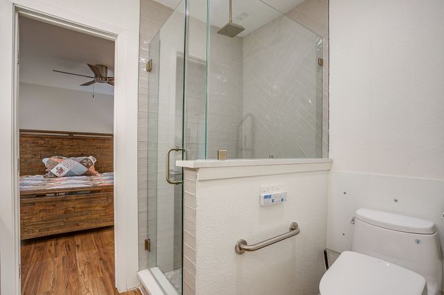 4517 Hildring Drive E, Fort Worth, TX 76109