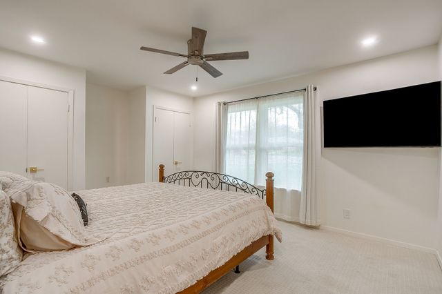 4517 Hildring Drive E, Fort Worth, TX 76109