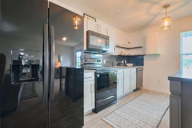 9923 Opal Stone Way, Conroe, TX 77306